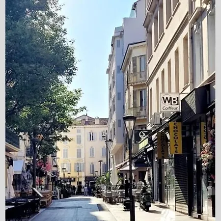 Location T3 A * Cannes